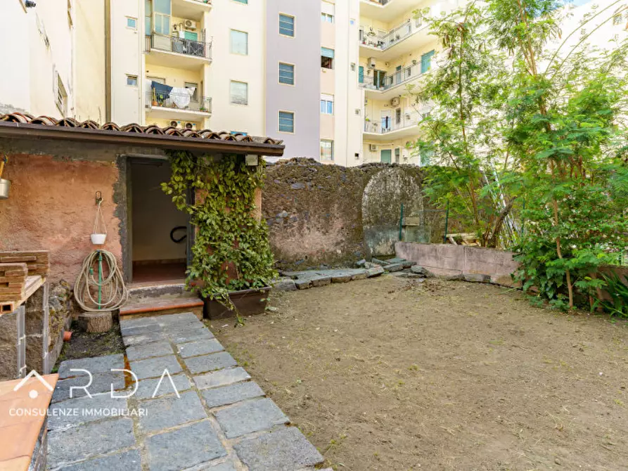Immagine 15 di Appartamento in vendita  a Catania