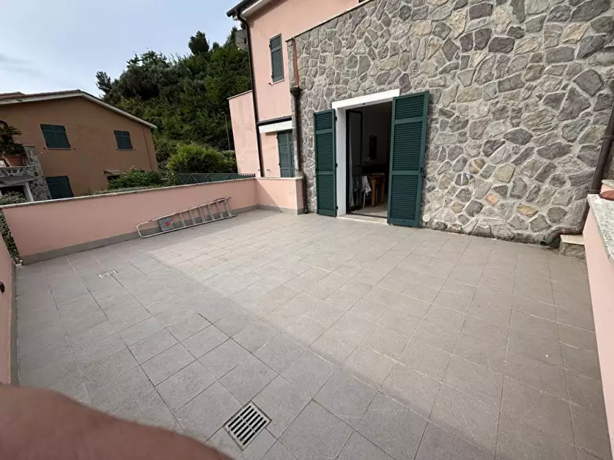 Immagine 5 di Attico in affitto  a Castellaro