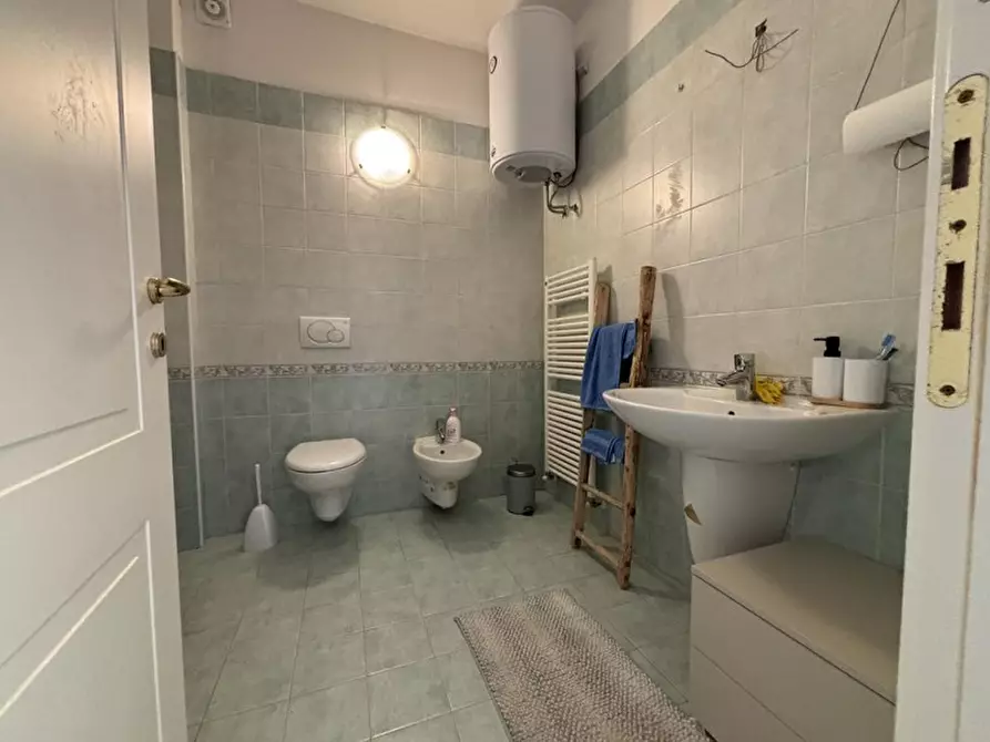Immagine 11 di Attico in affitto  a Castellaro