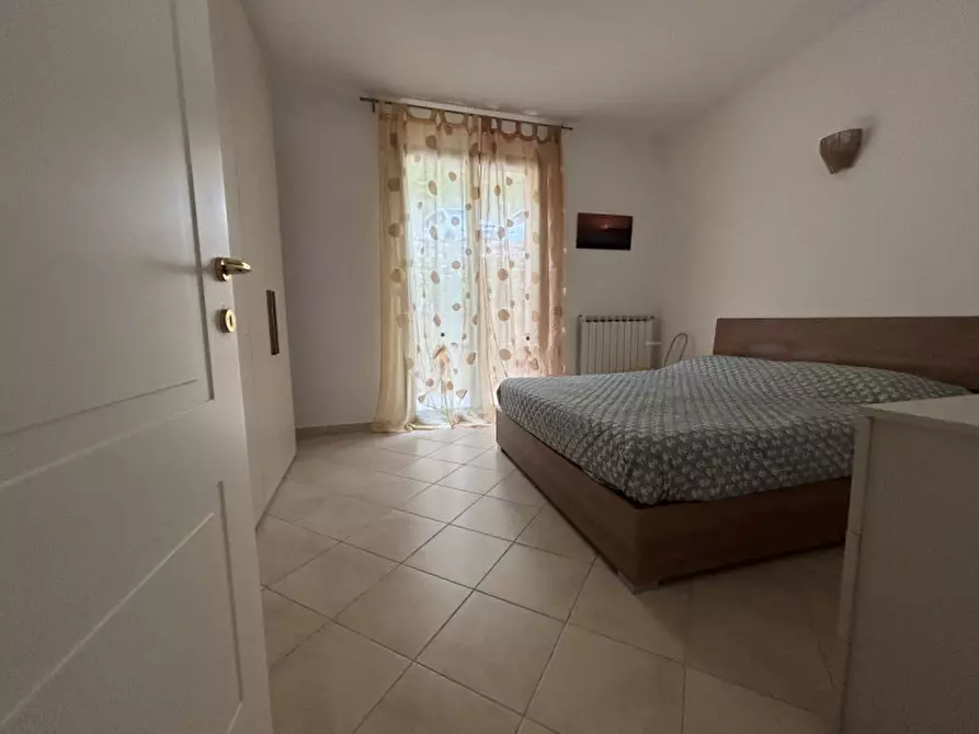 Immagine 28 di Attico in affitto  a Castellaro
