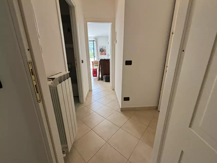 Immagine 32 di Attico in affitto  a Castellaro