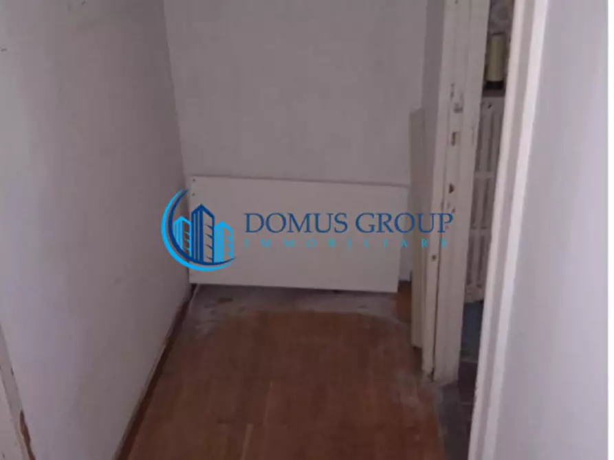 Immagine 7 di Appartamento in vendita  in Via Lisbona a Roma