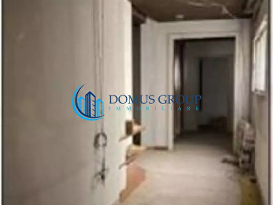 Immagine 8 di Appartamento in vendita  in Via Lisbona a Roma