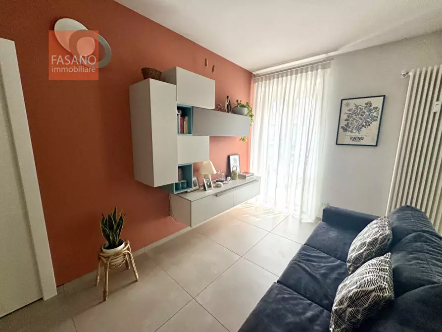 Immagine 5 di Appartamento in vendita  in Via Luigi Cibrario a Torino