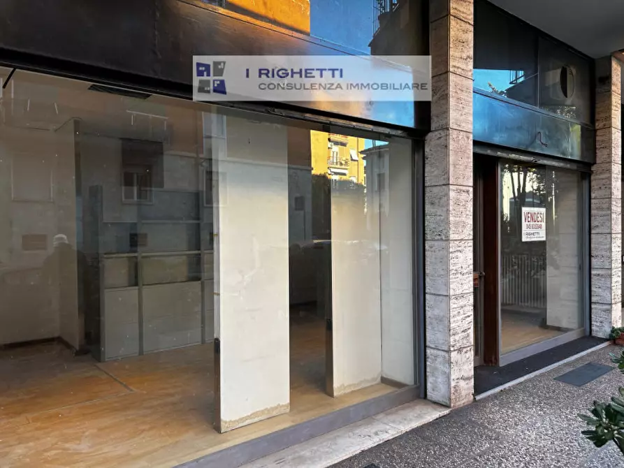 Immagine 8 di Negozio in vendita  in Via Andrea Doria a Verona