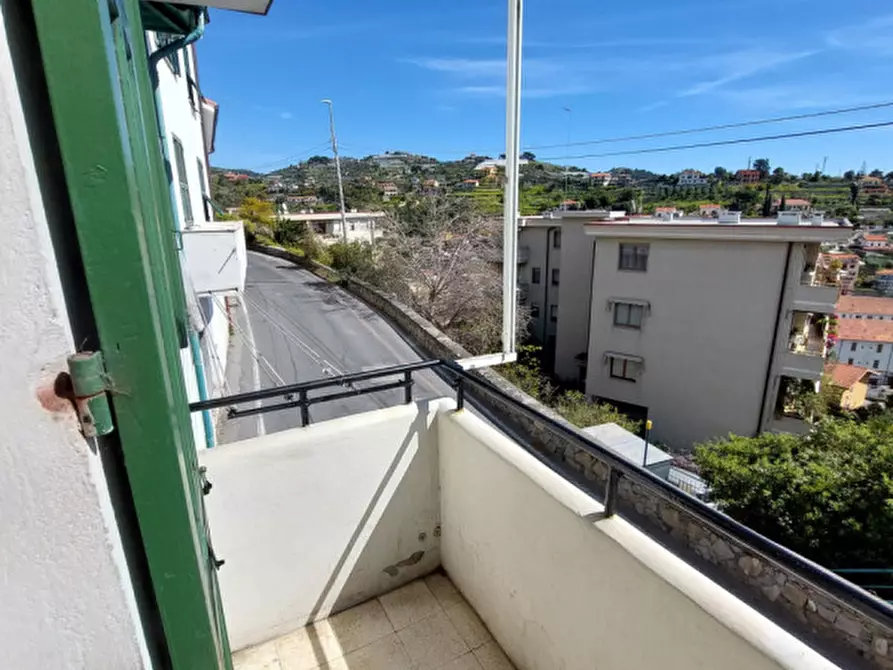 Immagine 3 di Appartamento in vendita  in Via Duca degli Abruzzi a San Remo