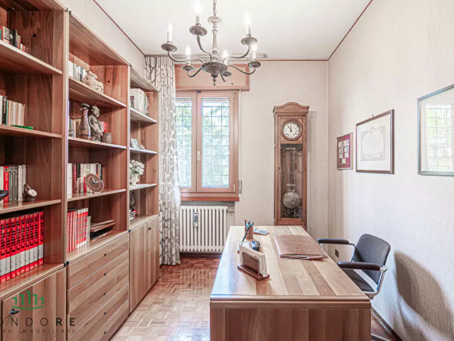 Immagine 49 di Villa in vendita  in Via Marano a Castenaso