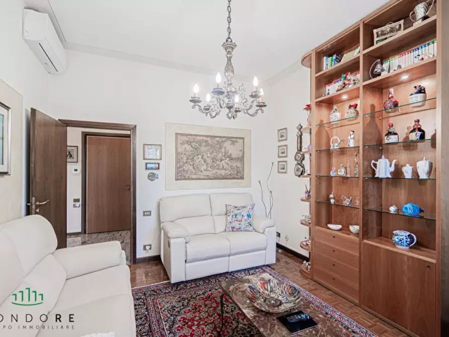 Immagine 55 di Villa in vendita  in Via Marano a Castenaso
