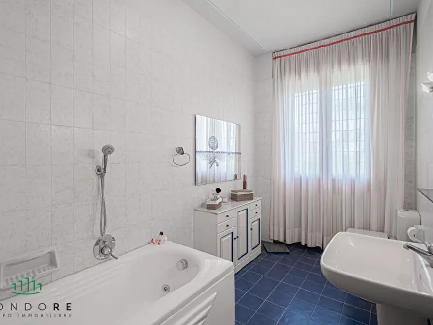 Immagine 57 di Villa in vendita  in Via Marano a Castenaso