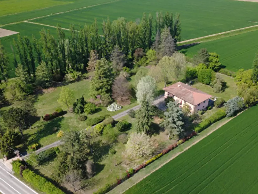 Immagine 96 di Villa in vendita  in Via Marano a Castenaso