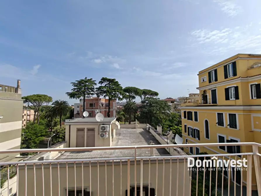 Immagine 54 di Attico in vendita  in Via Trebio Littore a Roma
