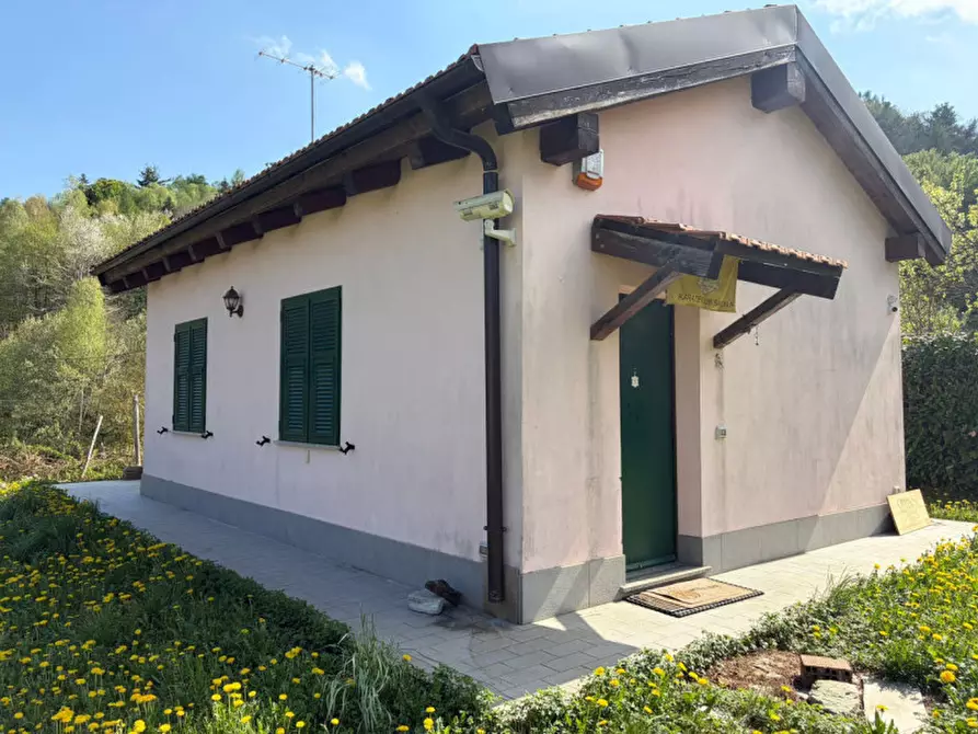 Immagine 3 di Villa in vendita  in località rossi a Osiglia