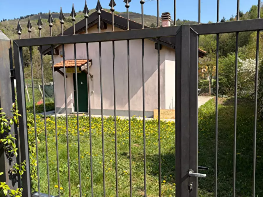 Immagine 9 di Villa in vendita  in località rossi a Osiglia
