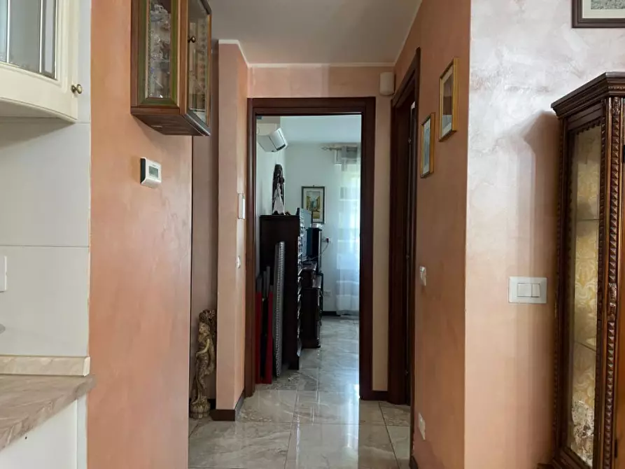 Immagine 13 di Appartamento in vendita  in Via Cerro 10 a Uboldo