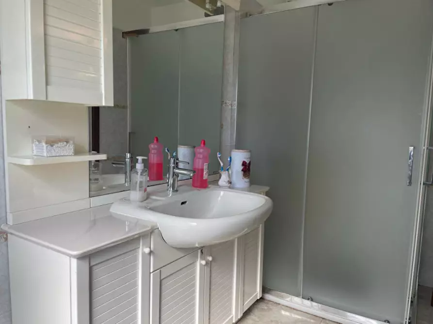 Immagine 25 di Appartamento in vendita  in Via Cerro 10 a Uboldo