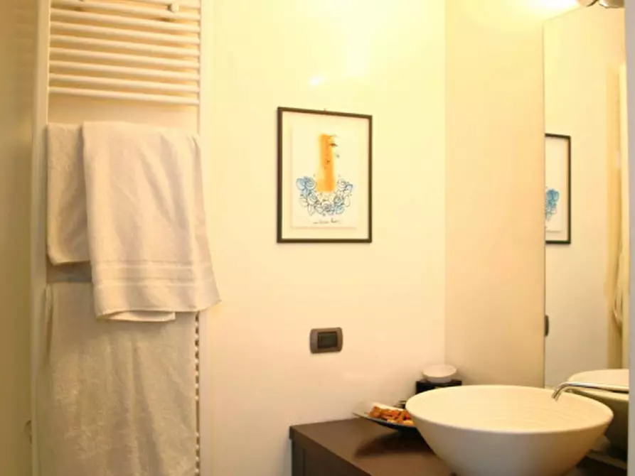 Immagine 10 di Casa indipendente in vendita  in Vallazze a Milano