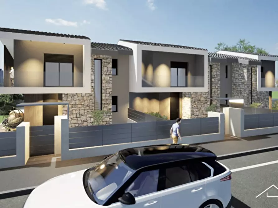 Immagine 1 di Villa in vendita  in Via Scuderlando a Verona