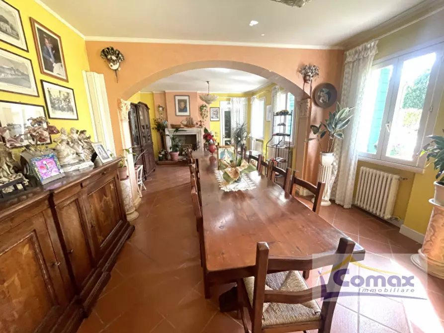 Immagine 9 di Villa in vendita  in Via Calandrine a San Giorgio In Bosco