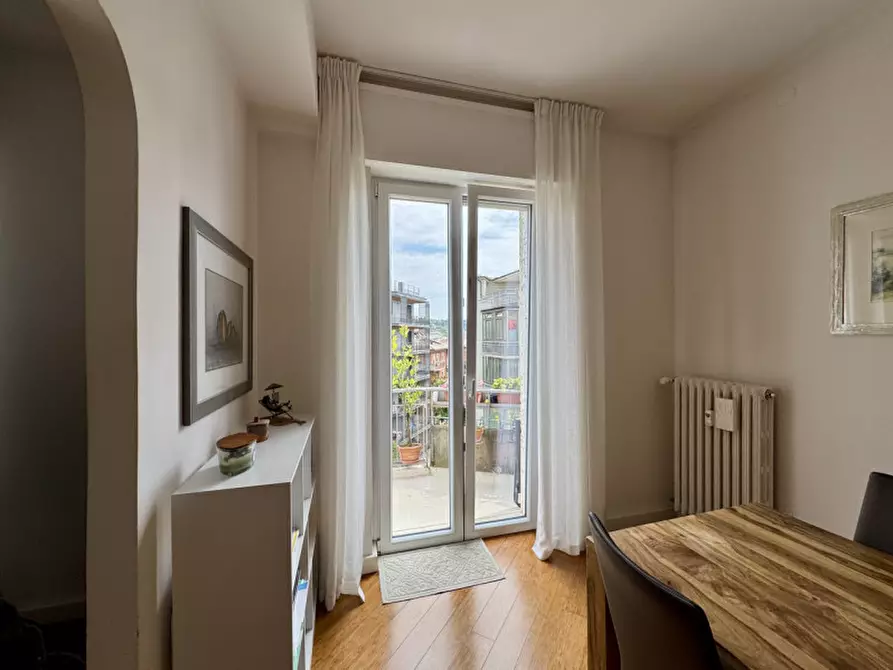 Immagine 9 di Appartamento in vendita  in Via Ventiquattro Maggio 1 a Verona