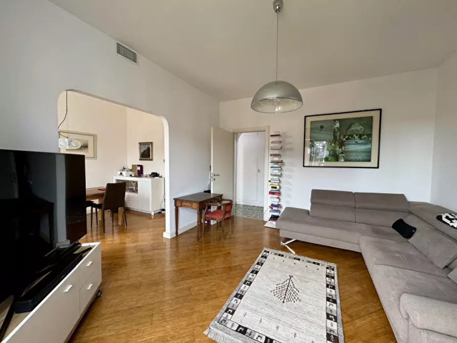 Immagine 14 di Appartamento in vendita  in Via Ventiquattro Maggio 1 a Verona