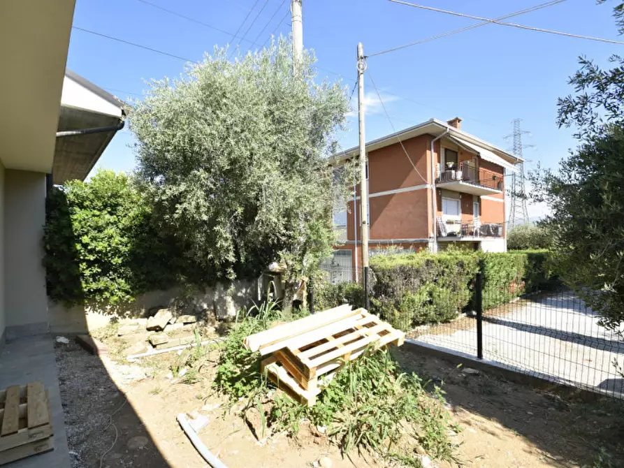 Immagine 21 di Casa bifamiliare in vendita  in via marsala a Bussolengo