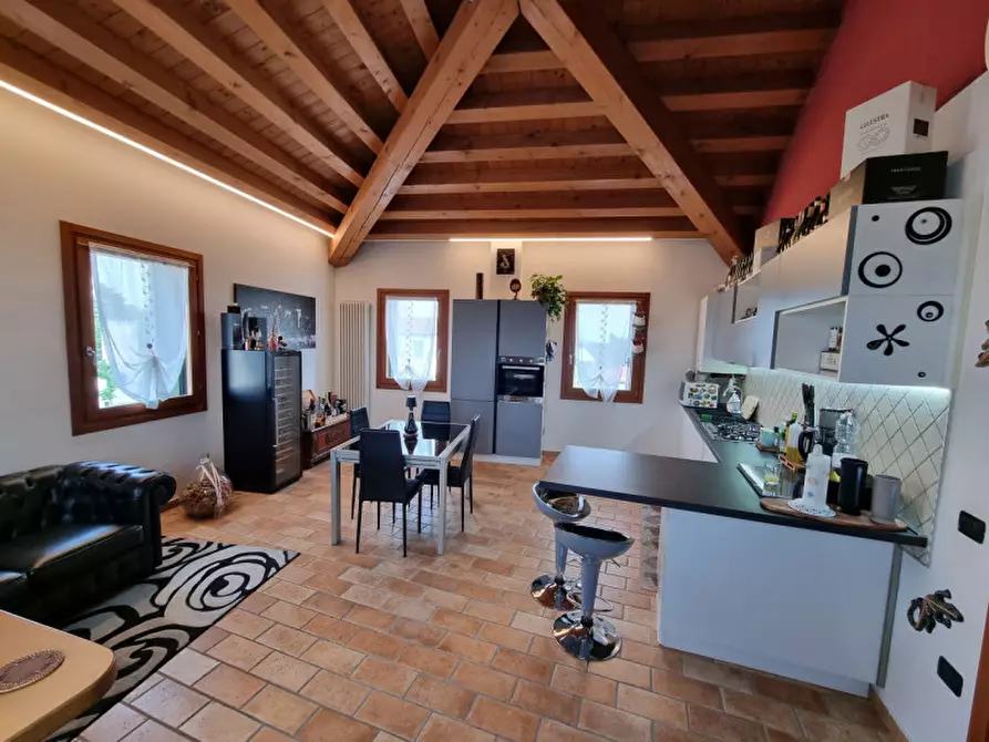 Immagine 2 di Appartamento in vendita  in Via Cagnano a Poiana Maggiore
