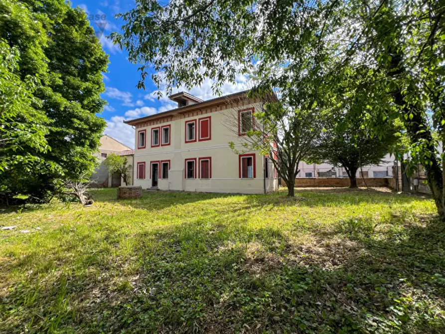 Immagine 4 di Villa in vendita  in Via Giuseppe Mazzini a Bagnoli Di Sopra