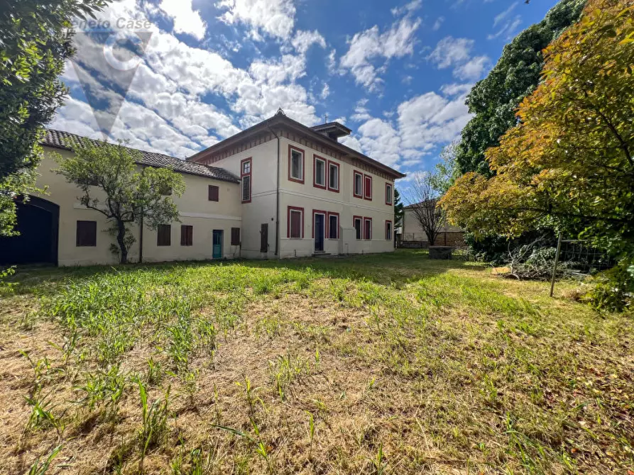 Immagine 5 di Villa in vendita  in Via Giuseppe Mazzini a Bagnoli Di Sopra