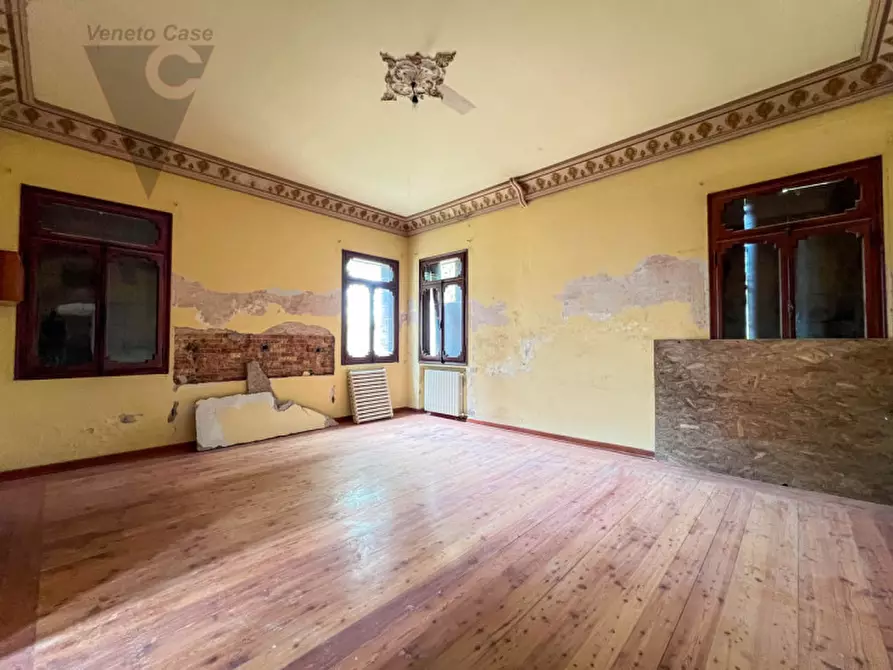 Immagine 11 di Villa in vendita  in Via Giuseppe Mazzini a Bagnoli Di Sopra