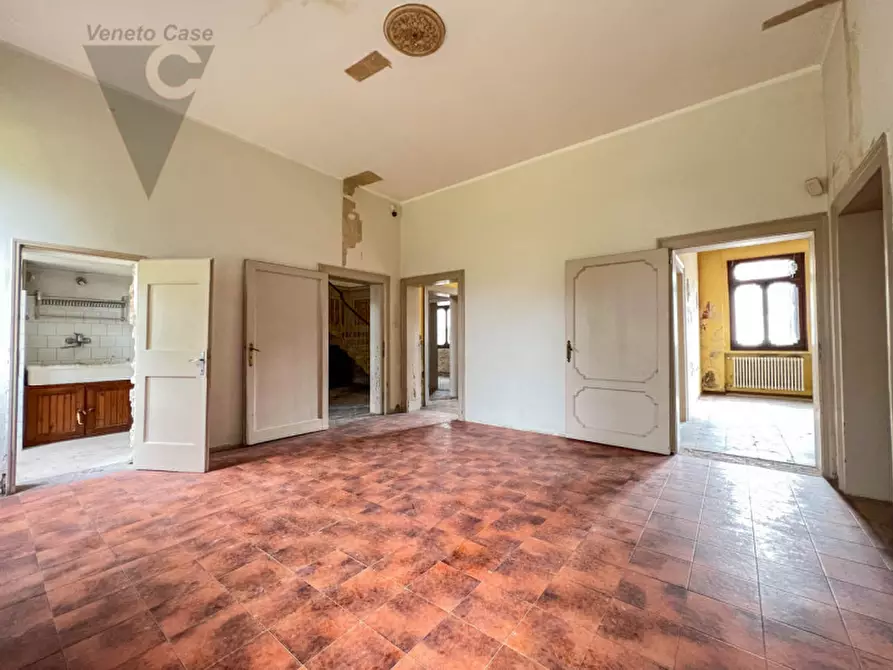 Immagine 18 di Villa in vendita  in Via Giuseppe Mazzini a Bagnoli Di Sopra