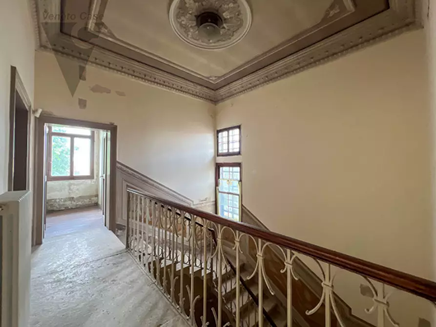 Immagine 25 di Villa in vendita  in Via Giuseppe Mazzini a Bagnoli Di Sopra