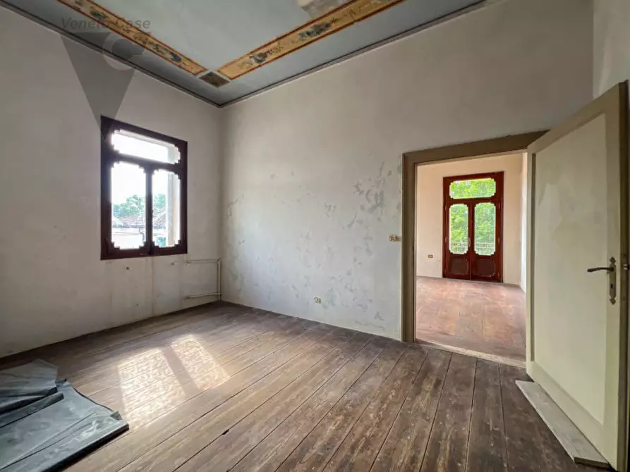 Immagine 46 di Villa in vendita  in Via Giuseppe Mazzini a Bagnoli Di Sopra