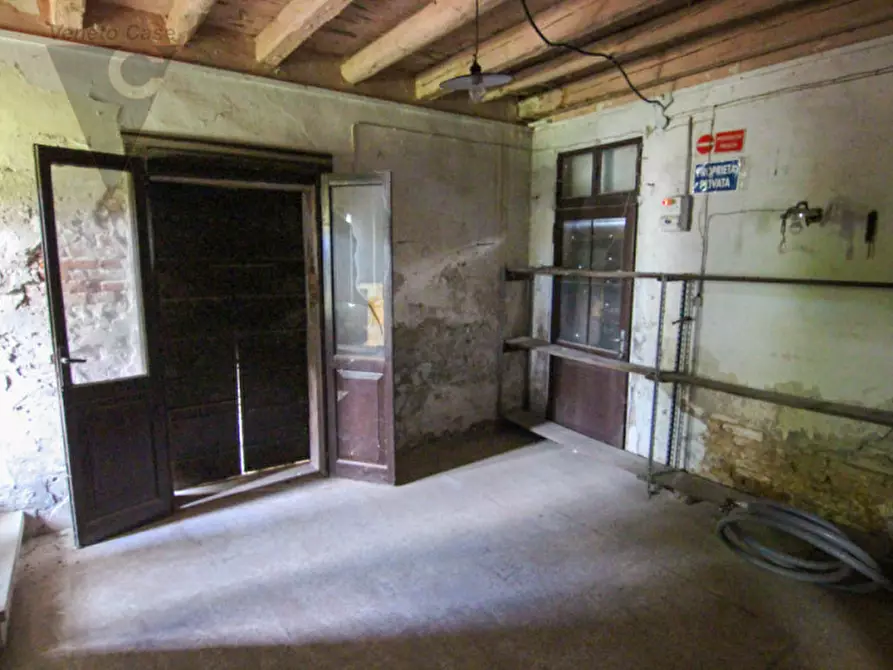 Immagine 56 di Villa in vendita  in Via Giuseppe Mazzini a Bagnoli Di Sopra