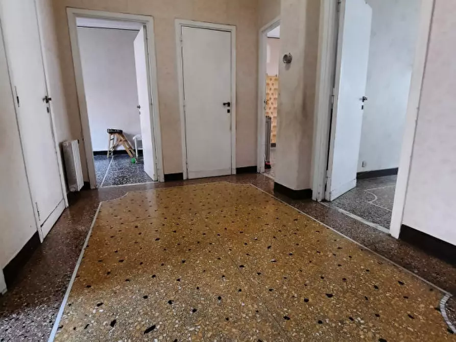 Immagine 3 di Appartamento in vendita  in Via Coriolano a Roma
