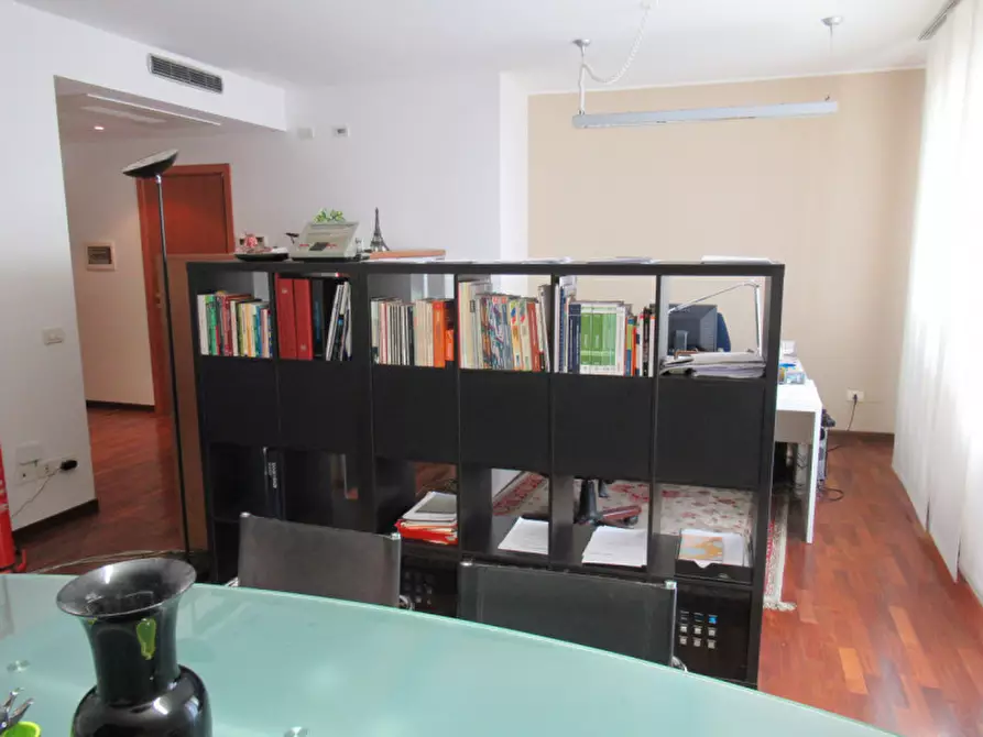 Immagine 9 di Ufficio in affitto  in via comunale delle corti 50 a Treviso