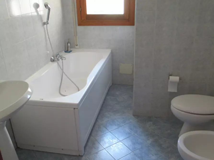 Immagine 18 di Ufficio in affitto  in via comunale delle corti 50 a Treviso