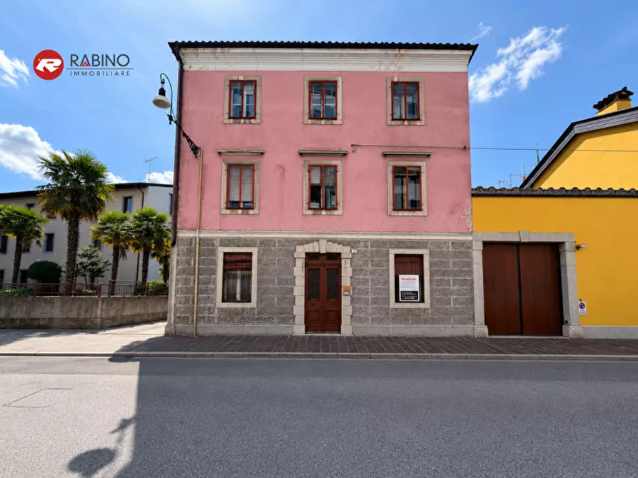 Immagine 1 di Casa indipendente in vendita  in Via Tiberio Deciani 52 a Udine