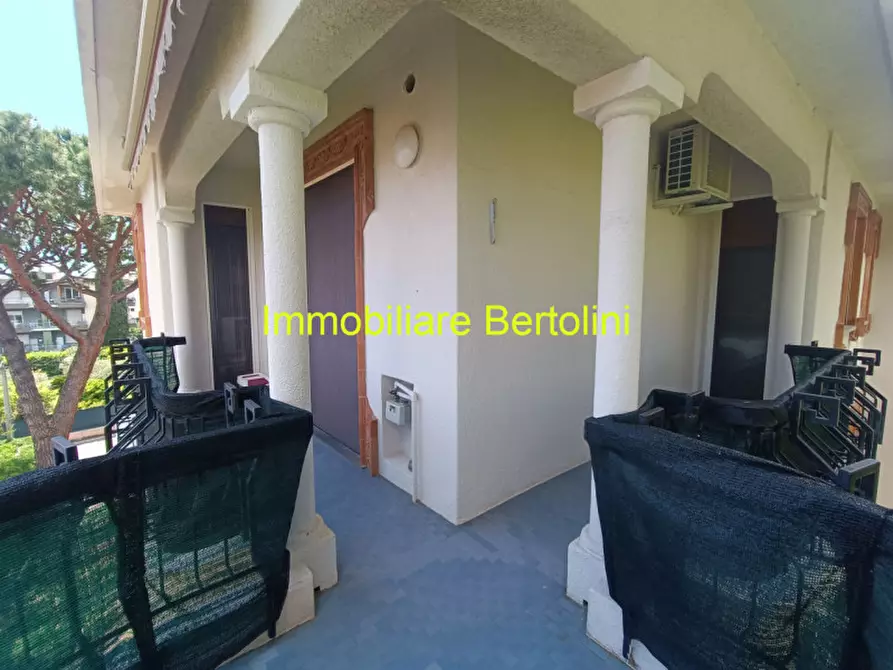 Immagine 1 di Appartamento in vendita  in Via Giulio Cesare a Bordighera
