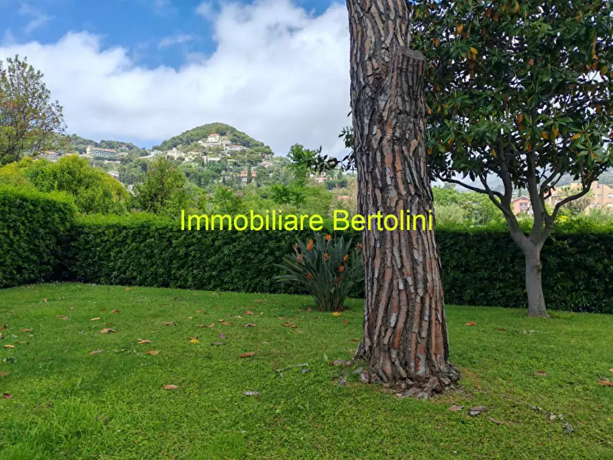 Immagine 14 di Appartamento in vendita  in Via Giulio Cesare a Bordighera
