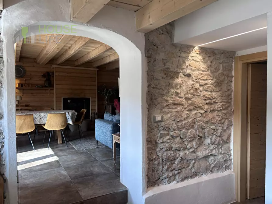 Immagine 6 di Casa bifamiliare in vendita  in via XXVII aprile a Roana