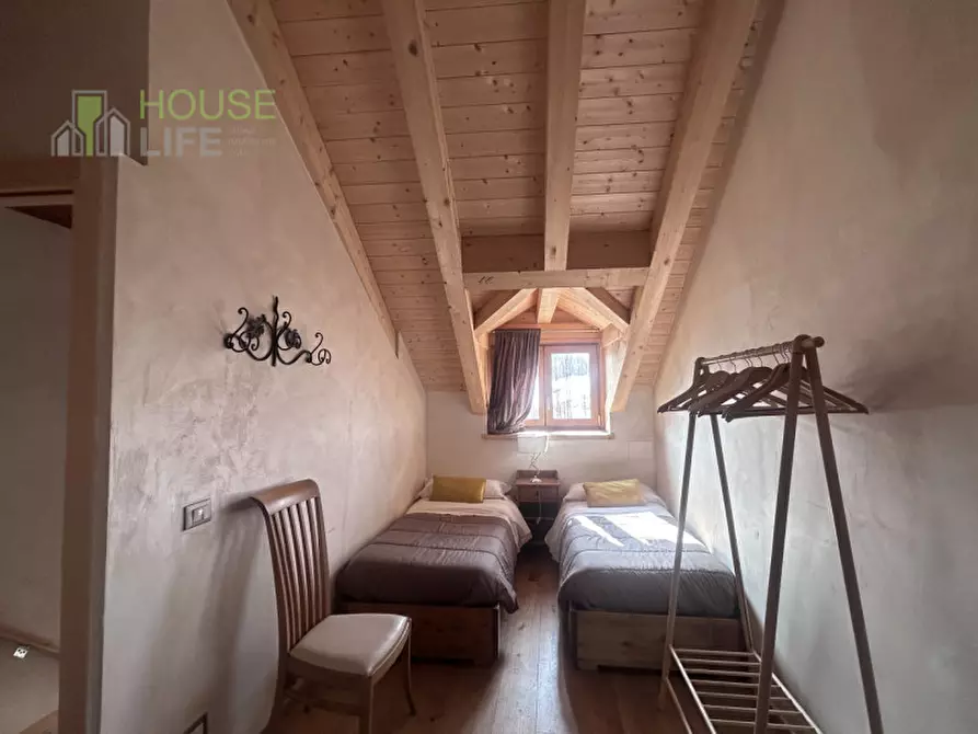 Immagine 13 di Casa bifamiliare in vendita  in via XXVII aprile a Roana