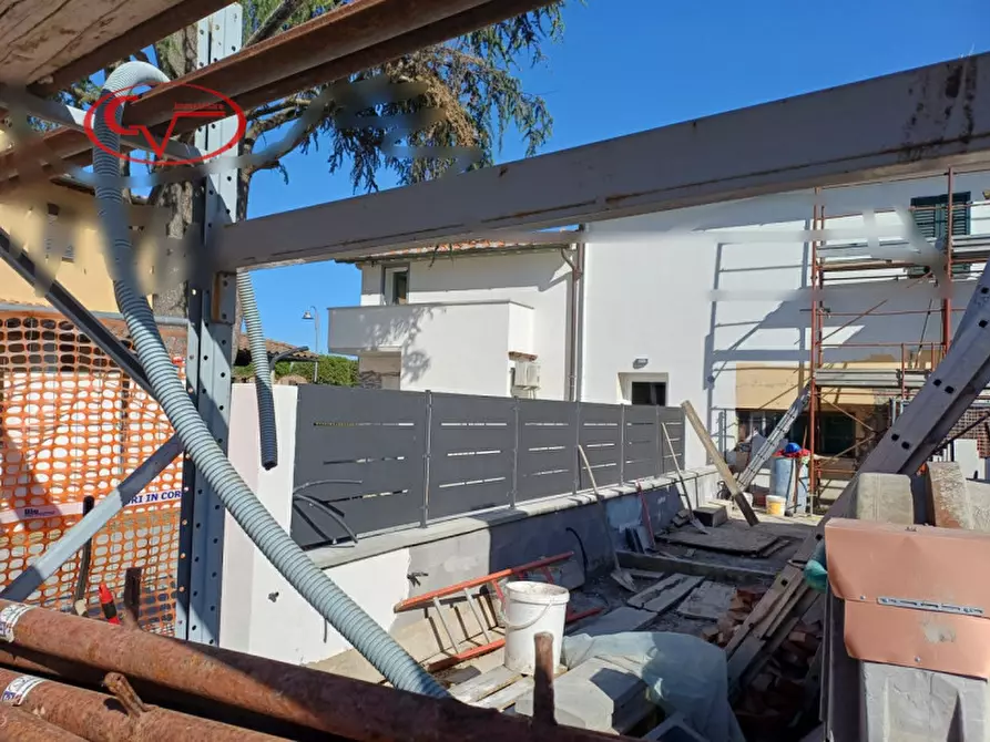 Immagine 3 di Casa bifamiliare in vendita  in Via Piave a Montevarchi