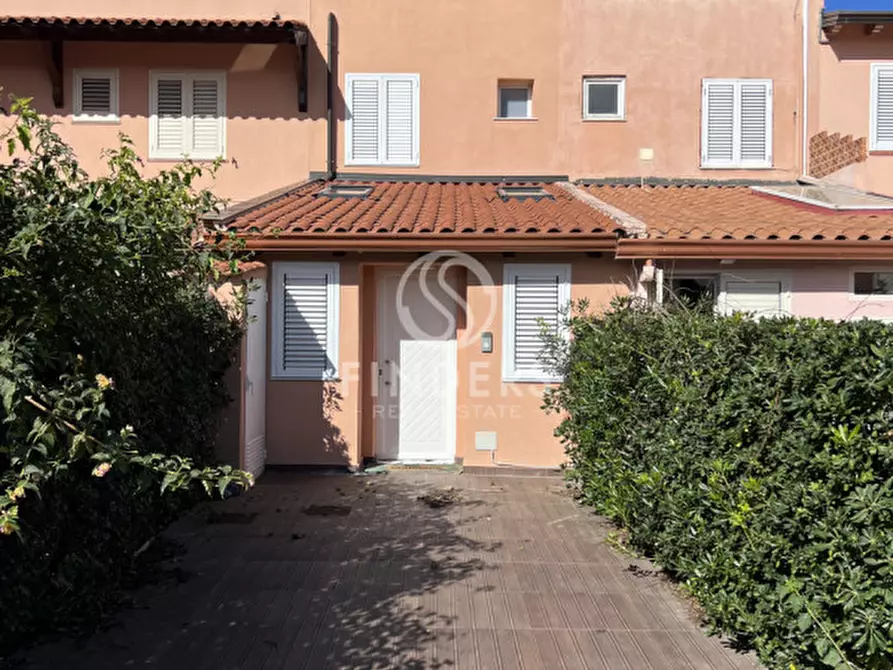 Immagine 1 di Villetta a schiera in vendita  in Via Prestipaolo a Furnari