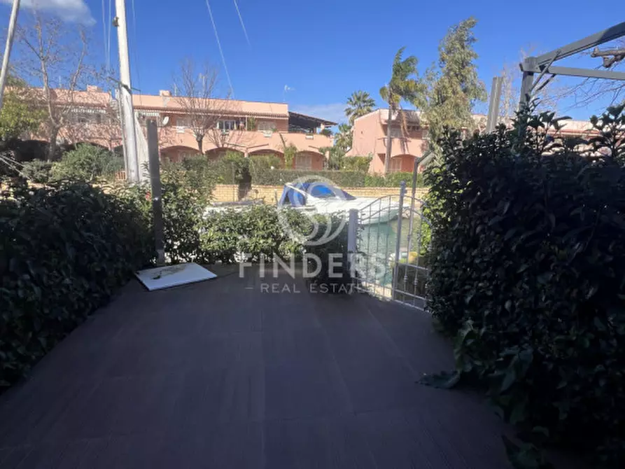 Immagine 7 di Villetta a schiera in vendita  in Via Prestipaolo a Furnari