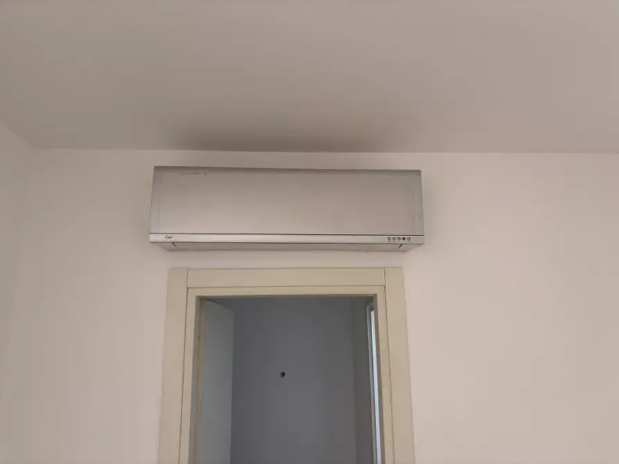 Immagine 11 di Villetta a schiera in vendita  in Via delle Camelie a Caldogno