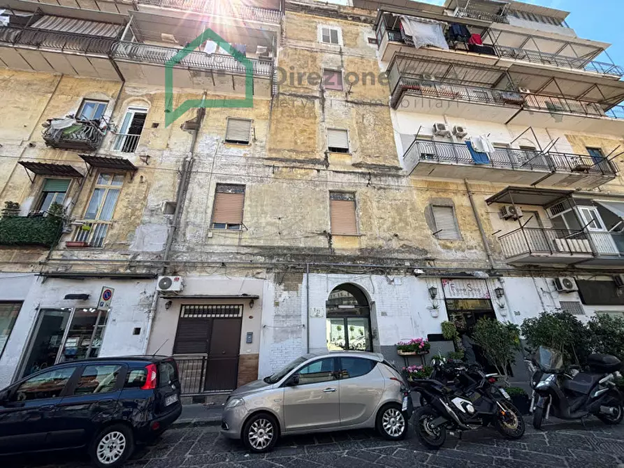 Immagine 3 di Appartamento in vendita  in Via San Cosmo fuori Porta Nolana, 50 a Napoli
