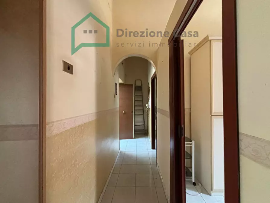 Immagine 11 di Appartamento in vendita  in Via San Cosmo fuori Porta Nolana, 50 a Napoli