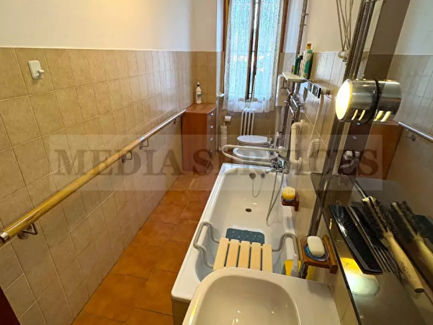 Immagine 13 di Appartamento in vendita  in via Giuseppe Garibaldi n° 19 a Mede