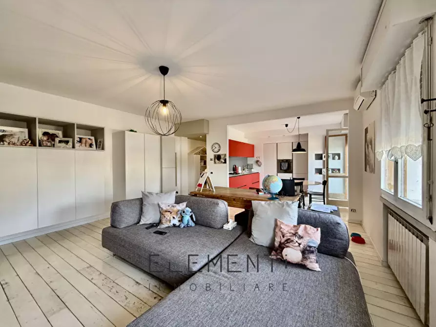 Immagine 6 di Appartamento in vendita  in Piazza dela Vittoria 15 a Terrazzo