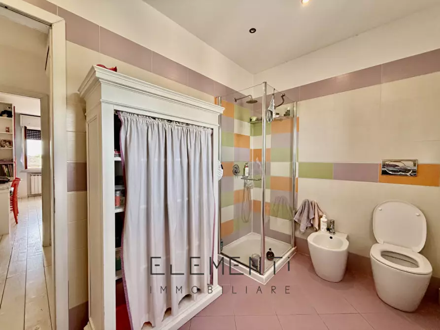 Immagine 11 di Appartamento in vendita  in Piazza dela Vittoria 15 a Terrazzo